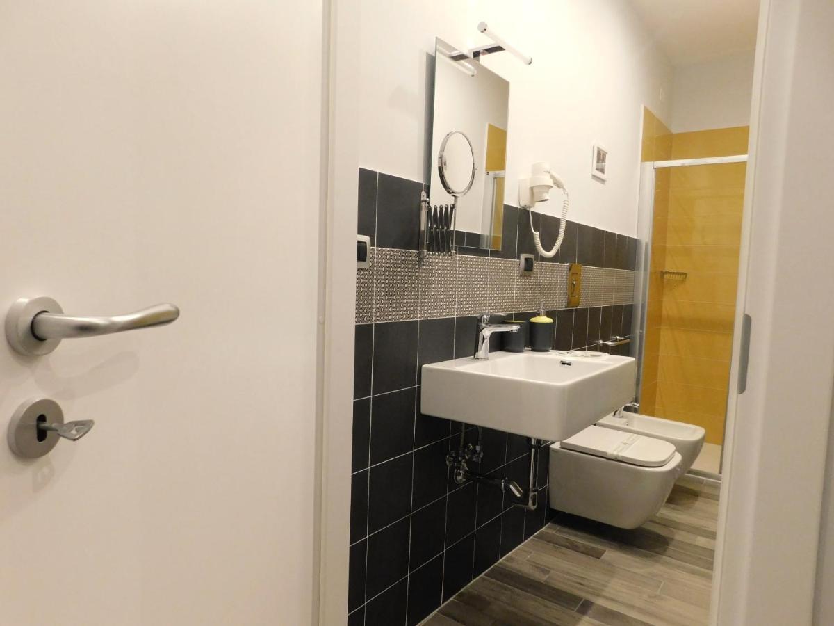 Scaramantico Rooms نابولي المظهر الخارجي الصورة